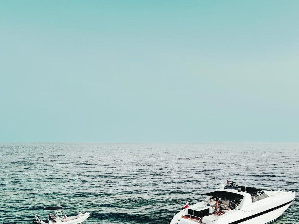 Nina — Mangusta 80 · 27 m